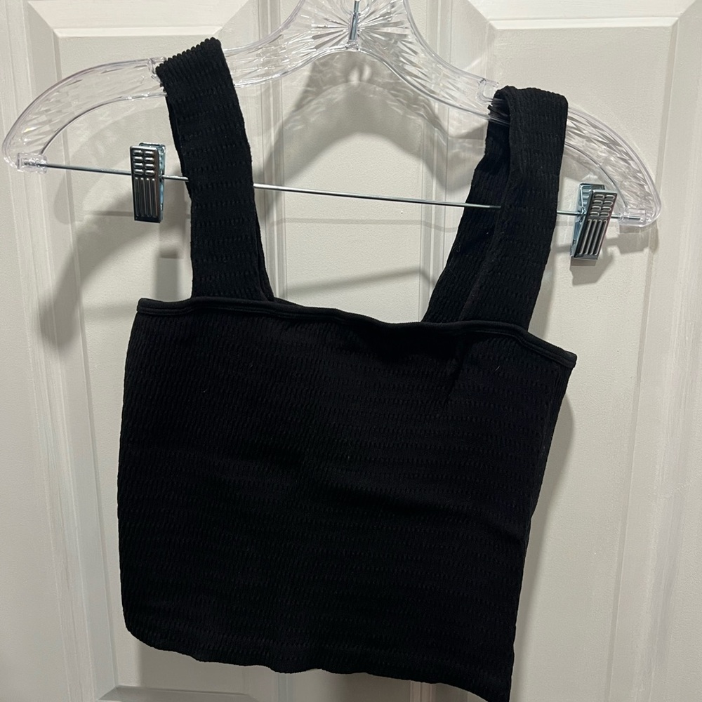 Black Sleeveless Women's Top
